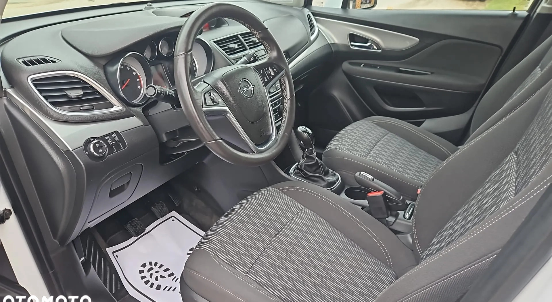 Opel Mokka cena 43900 przebieg: 97000, rok produkcji 2014 z Chojna małe 232